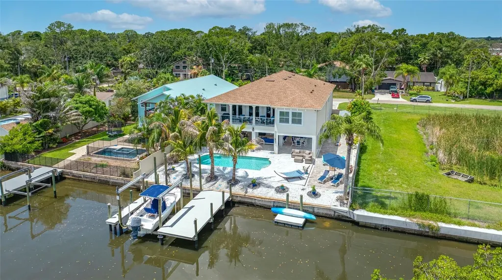 3138 Phoenix Avenue Oldsmar FL 34677