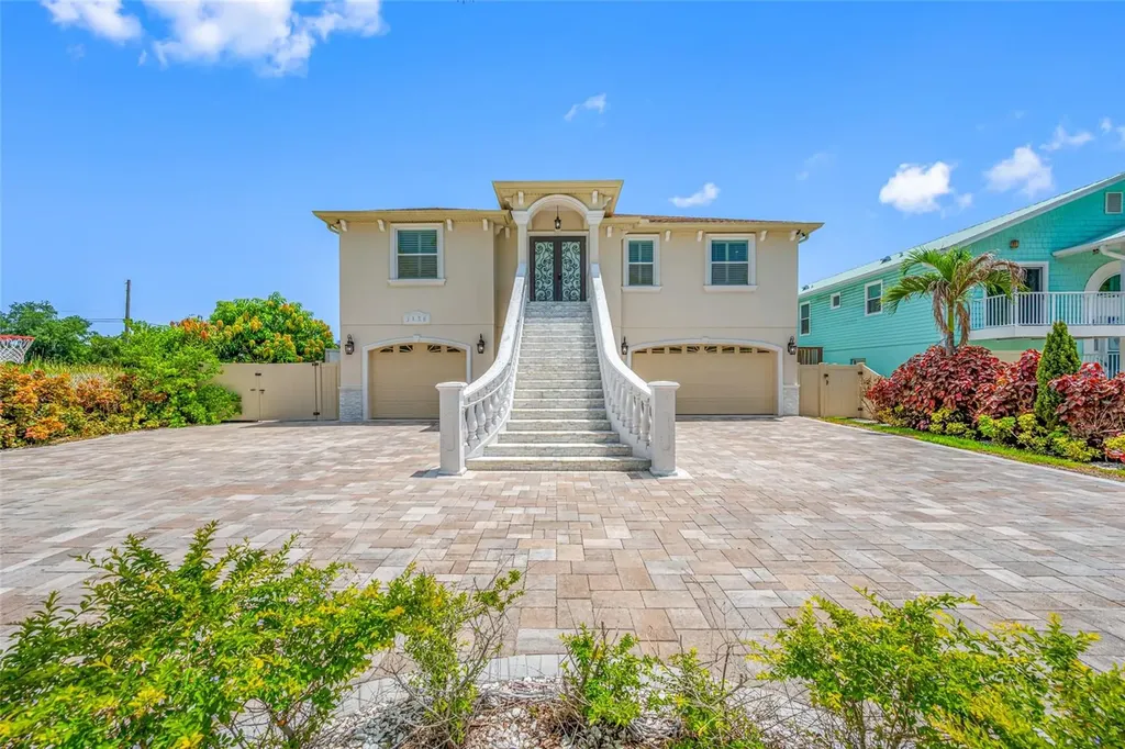 3138 Phoenix Avenue Oldsmar FL 34677