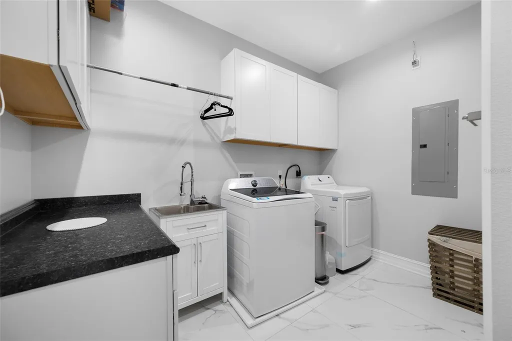 3138 Phoenix Avenue Oldsmar FL 34677