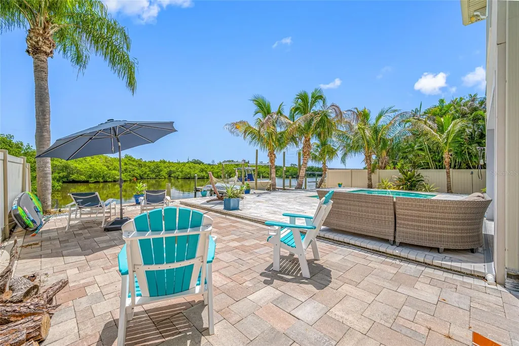 3138 Phoenix Avenue Oldsmar FL 34677