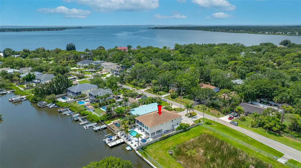 3138 Phoenix Avenue Oldsmar FL 34677