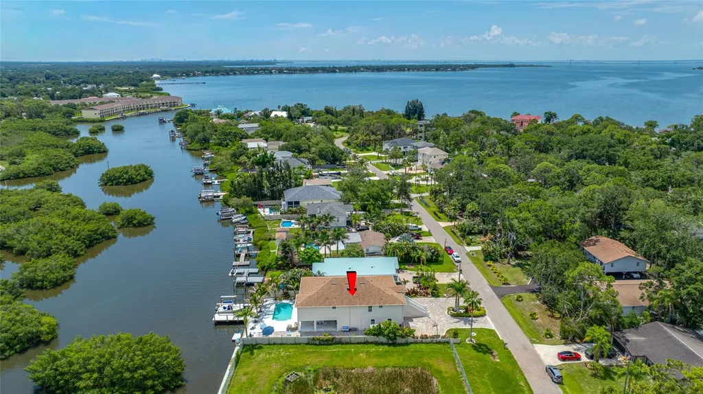 3138 Phoenix Avenue Oldsmar FL 34677
