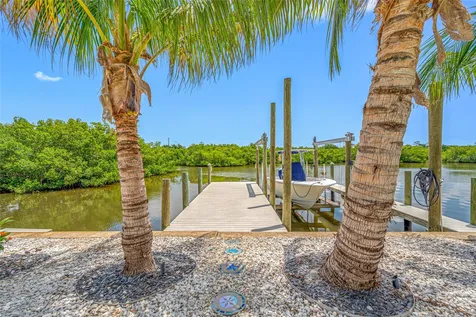 3138 Phoenix Avenue Oldsmar FL 34677