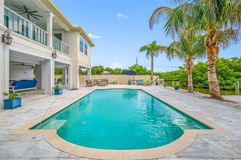3138 Phoenix Avenue Oldsmar FL 34677