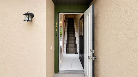 947 Sunridge Way Sarasota FL 34234