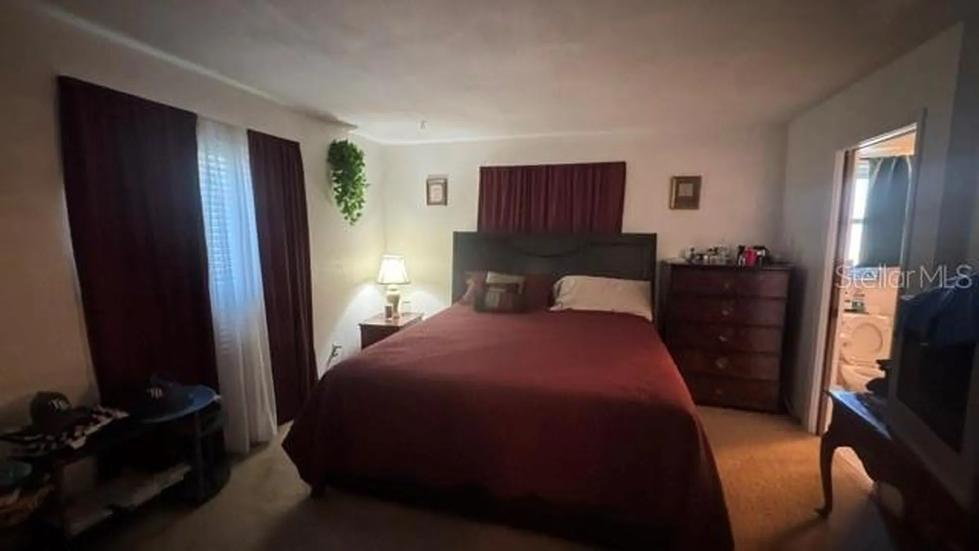 1890 63rd Avenue S St Petersburg FL 33712