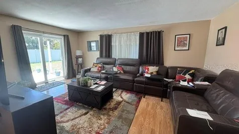1890 63rd Avenue S St Petersburg FL 33712