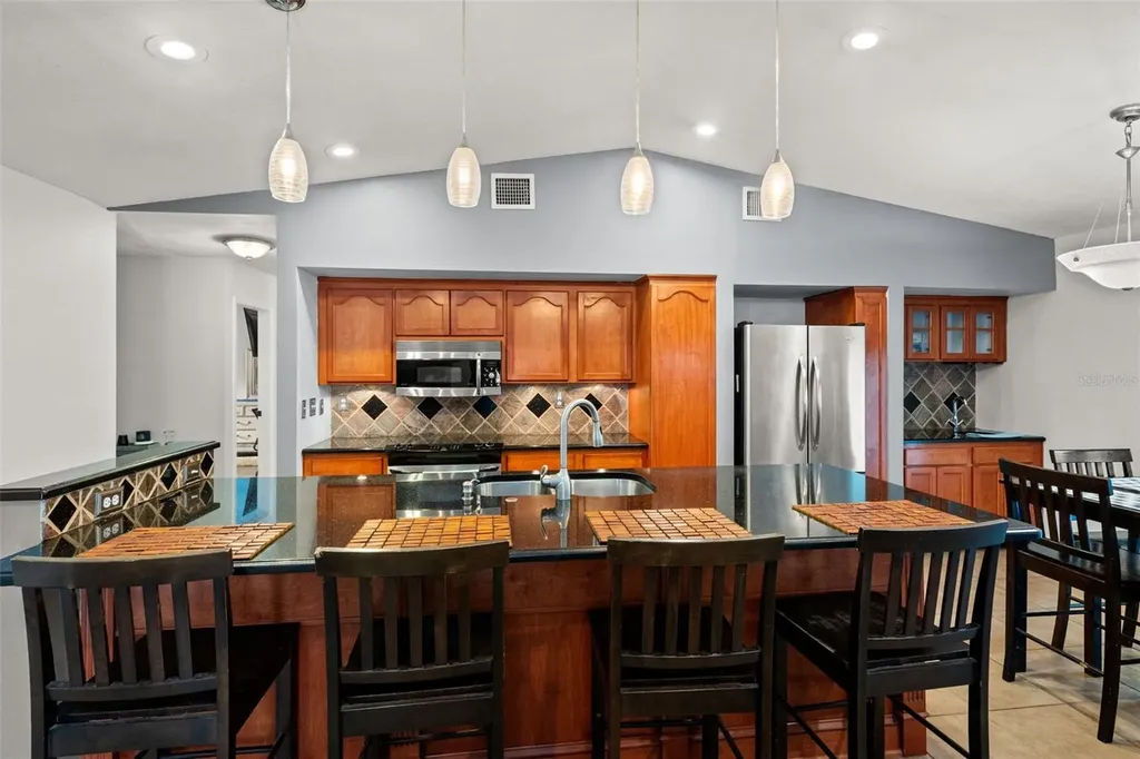 6850 119th Place Largo FL 33773
