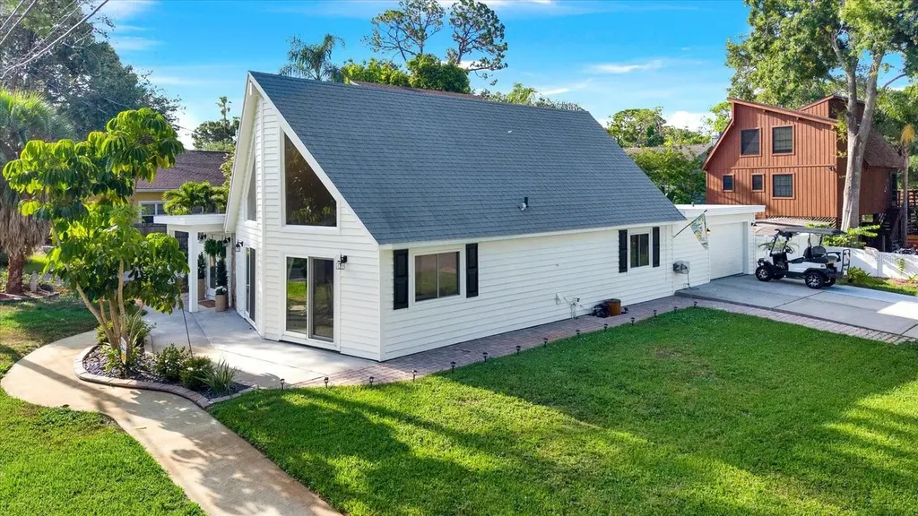 7295 Hubert Street Seminole FL 33776