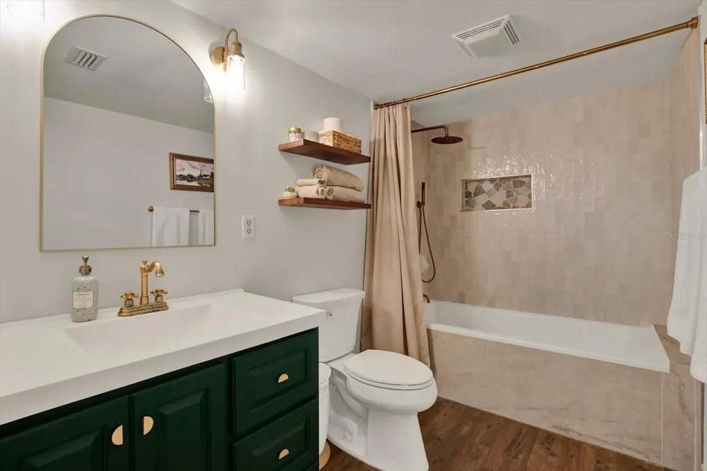 7295 Hubert Street Seminole FL 33776