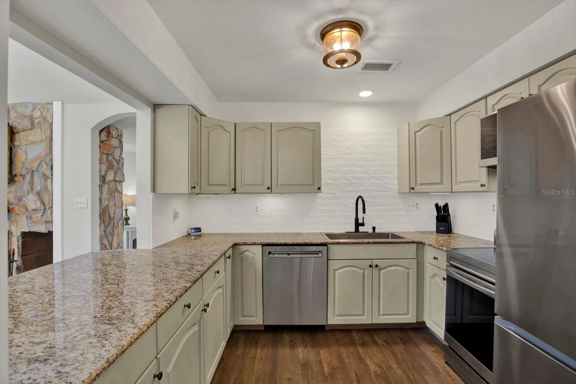 7295 Hubert Street Seminole FL 33776