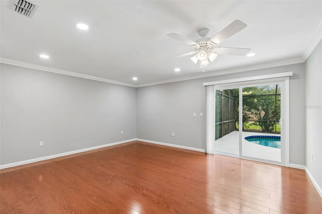 903 Plum Tree Lane Sarasota FL 34243