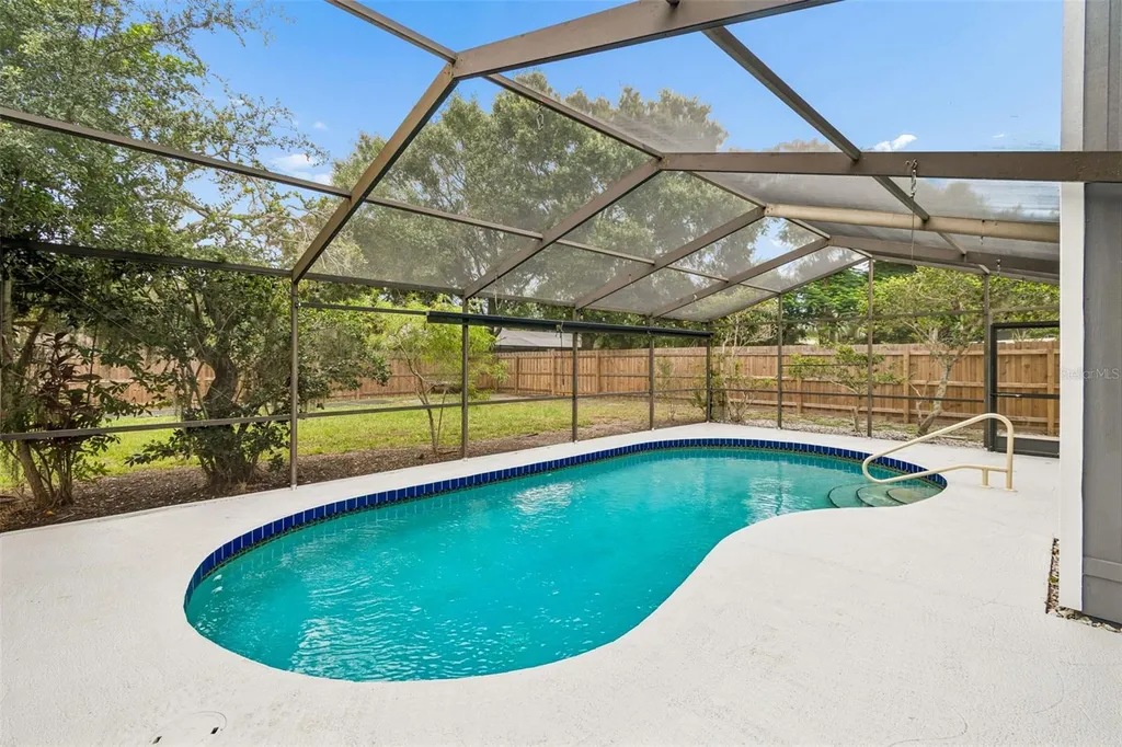 903 Plum Tree Lane Sarasota FL 34243