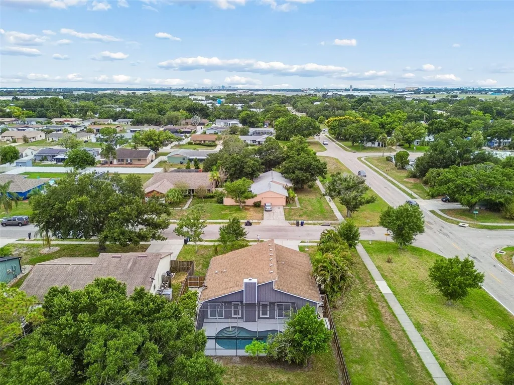 903 Plum Tree Lane Sarasota FL 34243