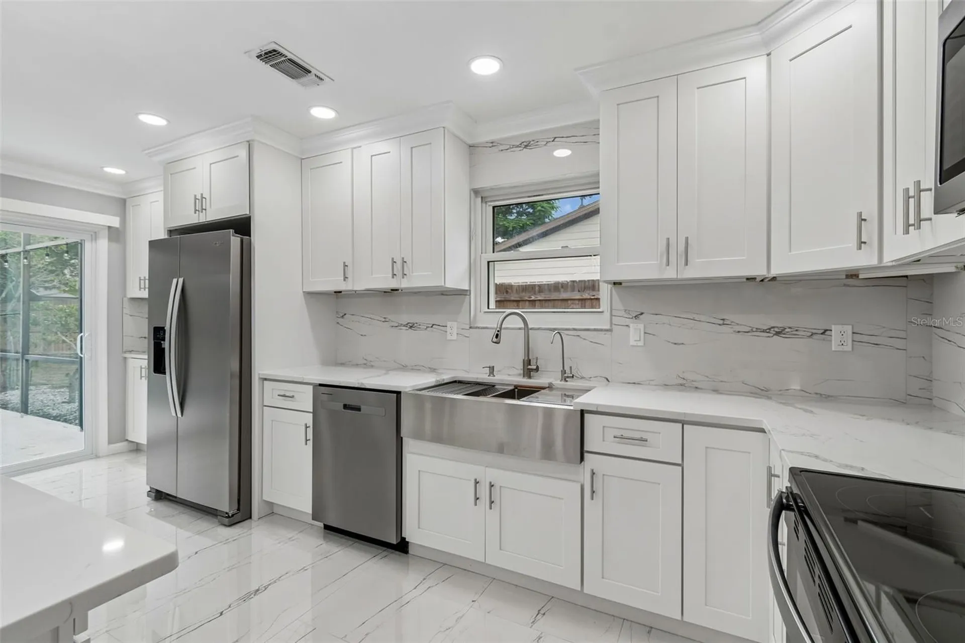 903 Plum Tree Lane Sarasota FL 34243