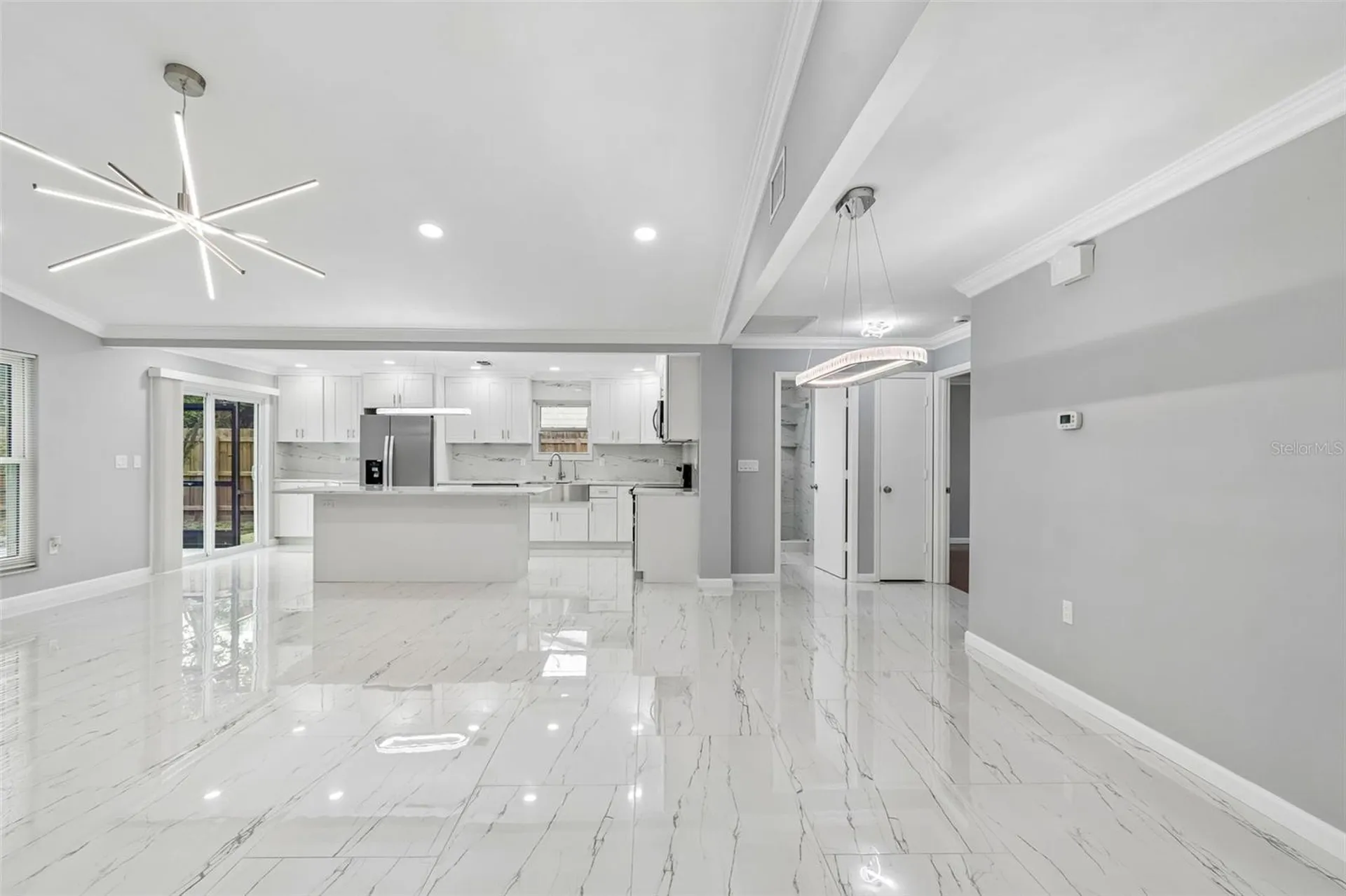 903 Plum Tree Lane Sarasota FL 34243