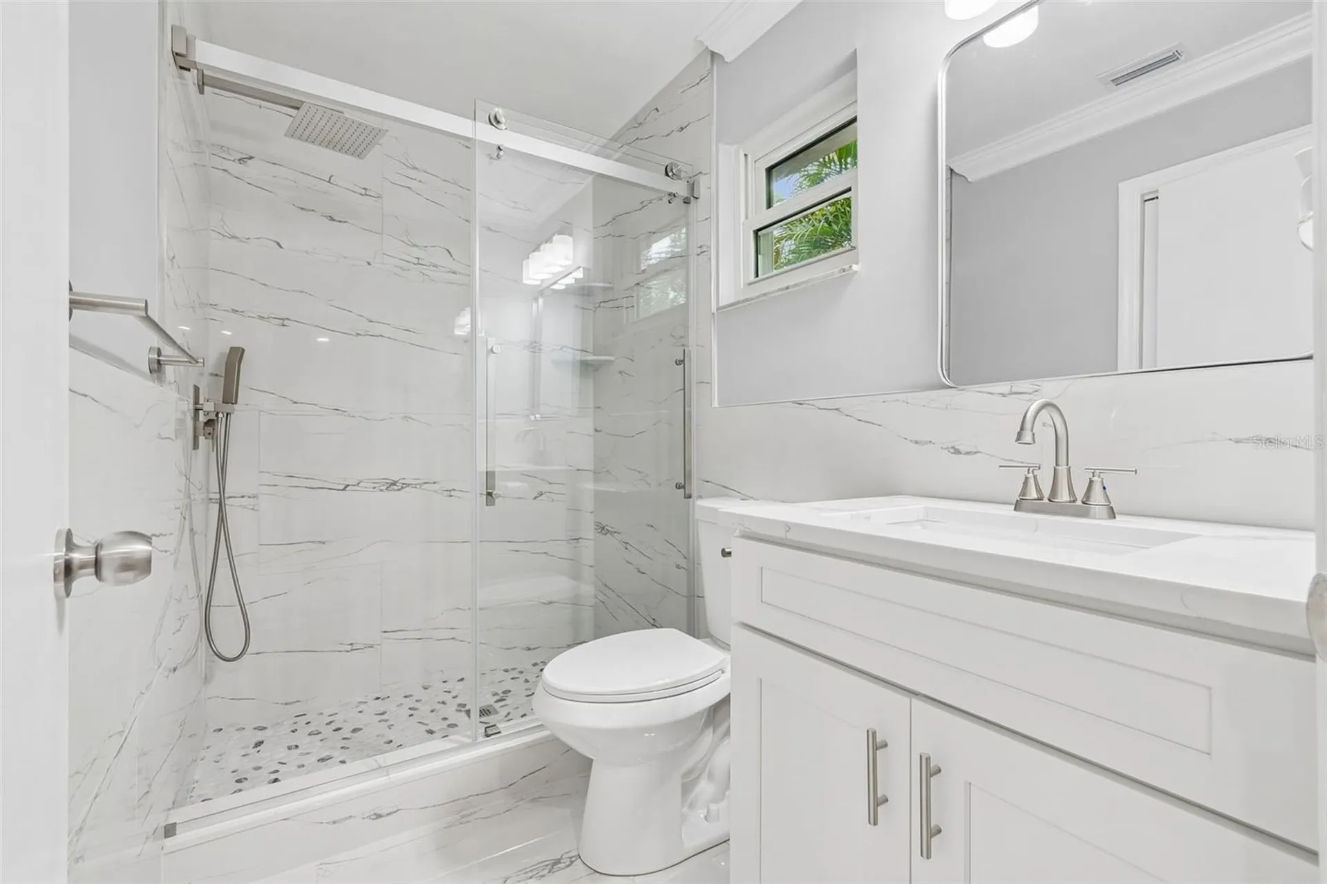 903 Plum Tree Lane Sarasota FL 34243
