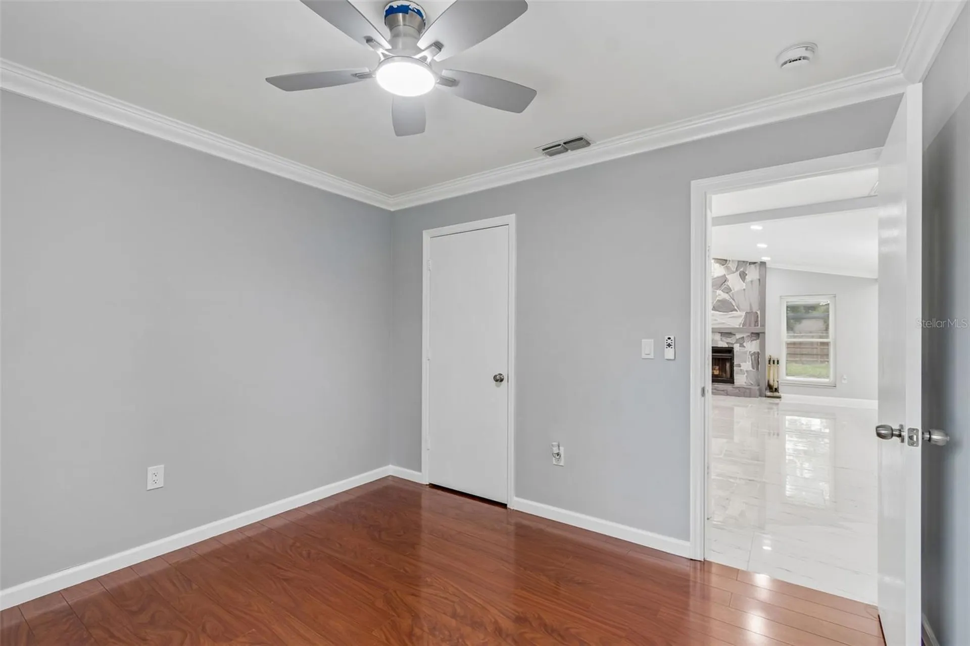 903 Plum Tree Lane Sarasota FL 34243