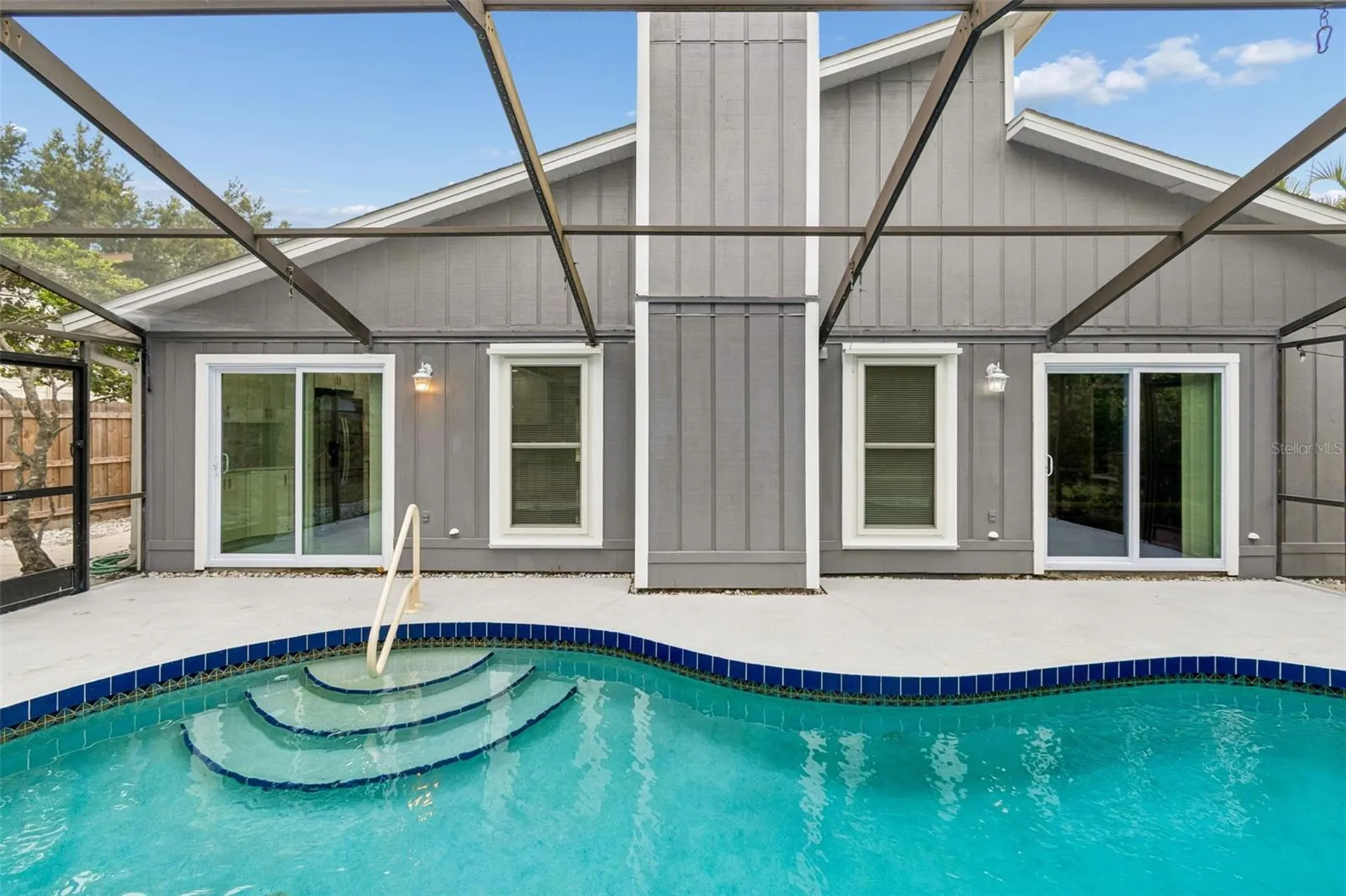 903 Plum Tree Lane Sarasota FL 34243
