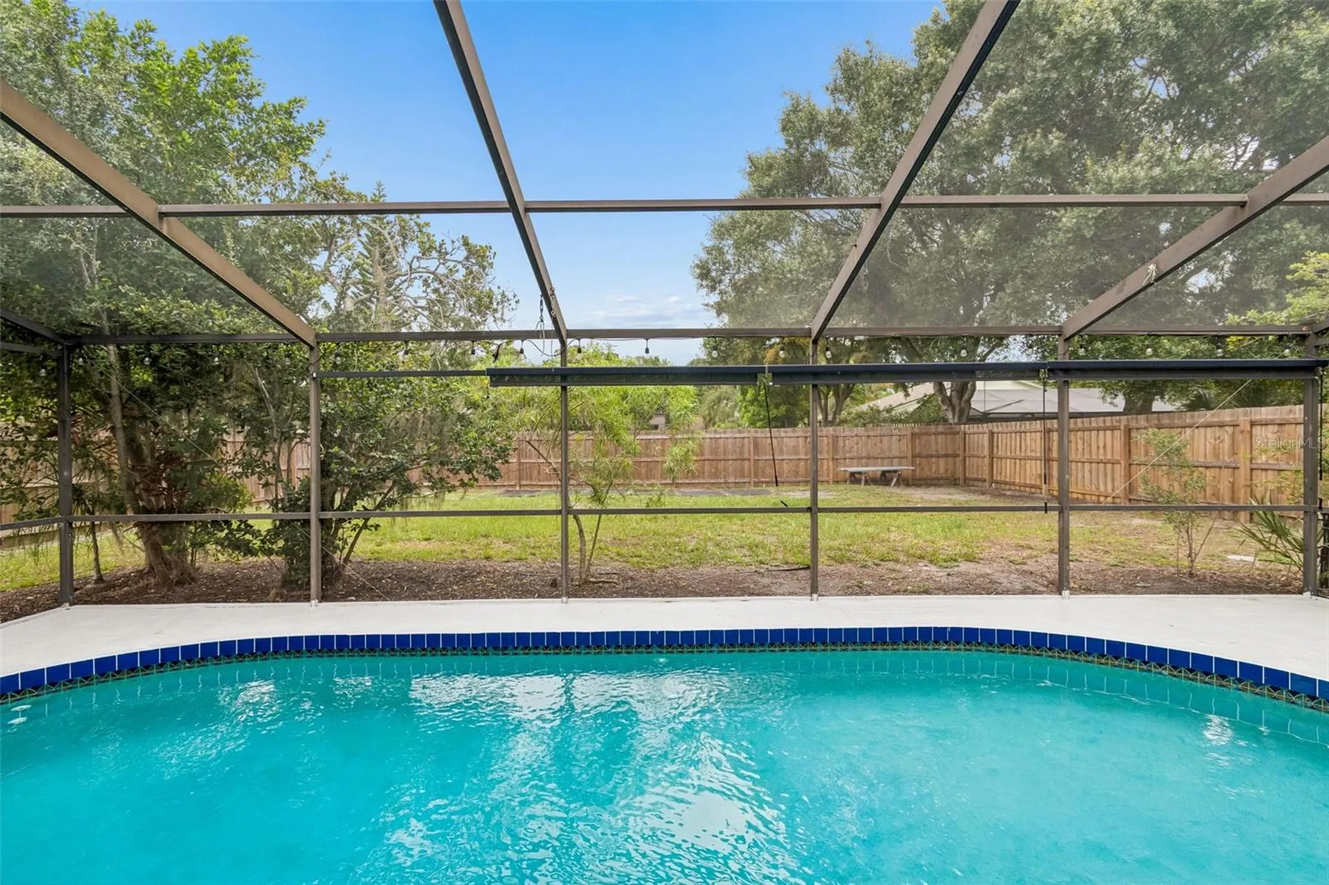903 Plum Tree Lane Sarasota FL 34243