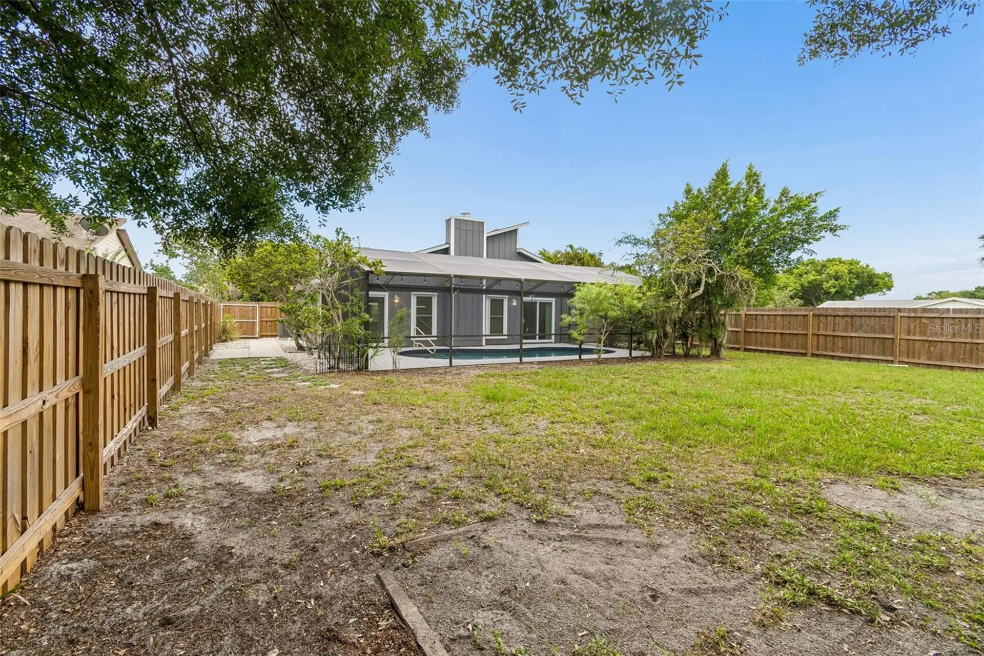 903 Plum Tree Lane Sarasota FL 34243