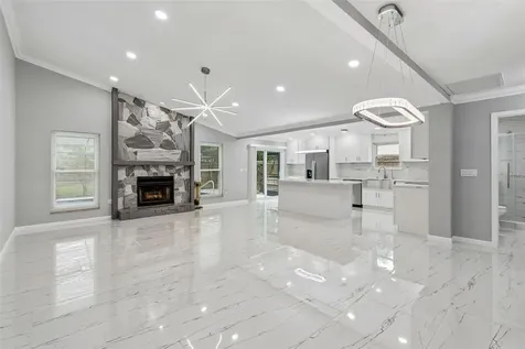 903 Plum Tree Lane Sarasota FL 34243