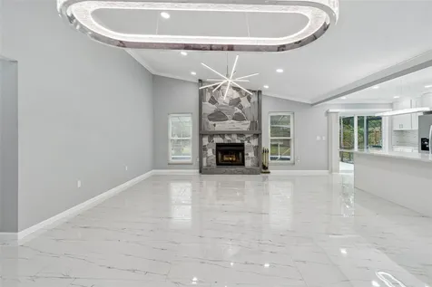 903 Plum Tree Lane Sarasota FL 34243