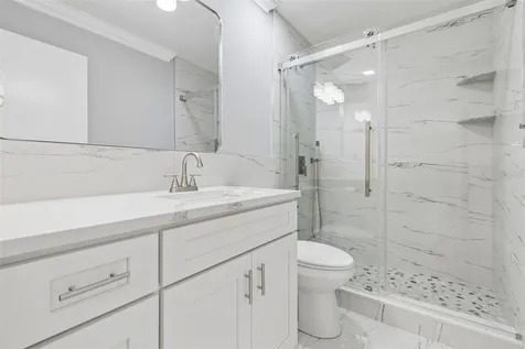 903 Plum Tree Lane Sarasota FL 34243