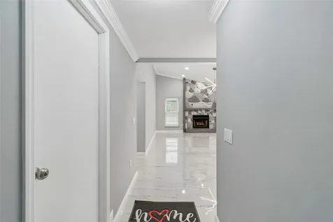 903 Plum Tree Lane Sarasota FL 34243