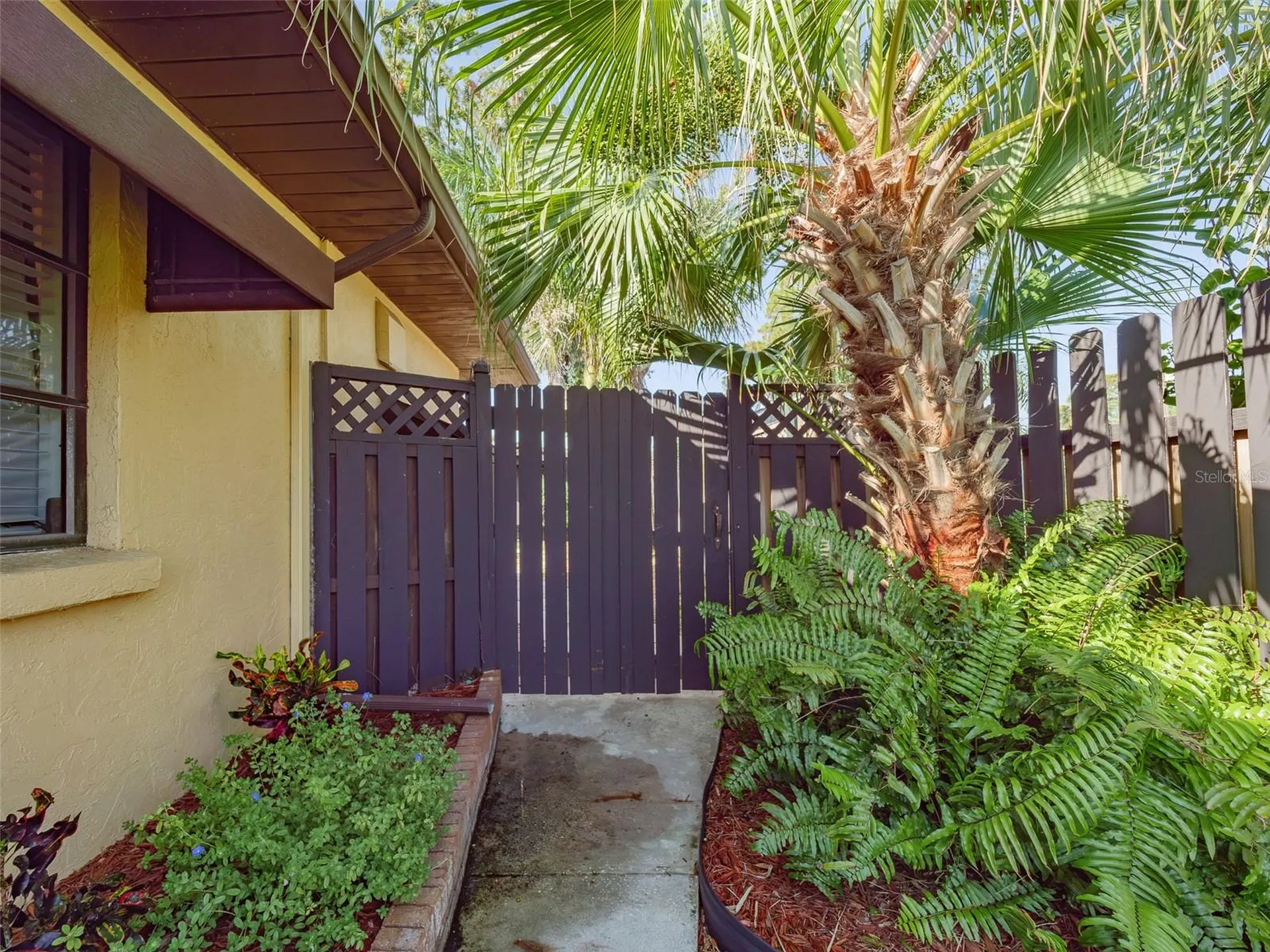 2410 Riverside Drive E Bradenton FL 34208