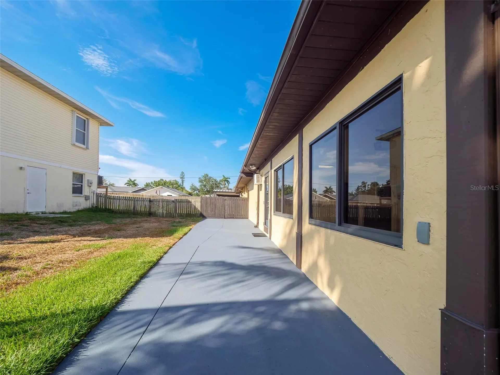 2410 Riverside Drive E Bradenton FL 34208