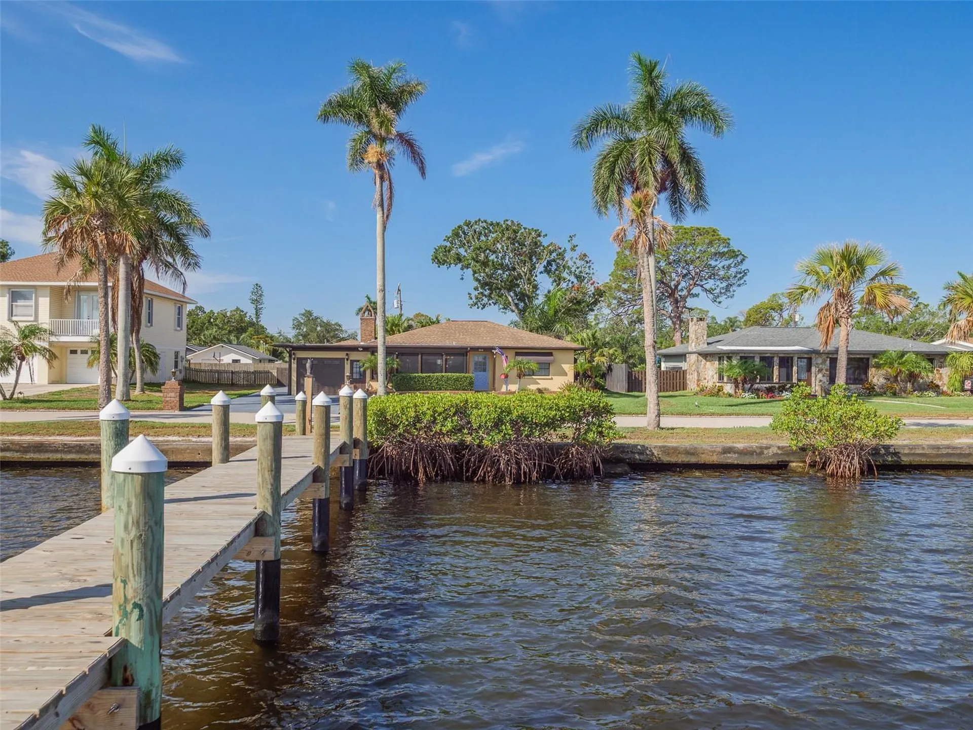 2410 Riverside Drive E Bradenton FL 34208