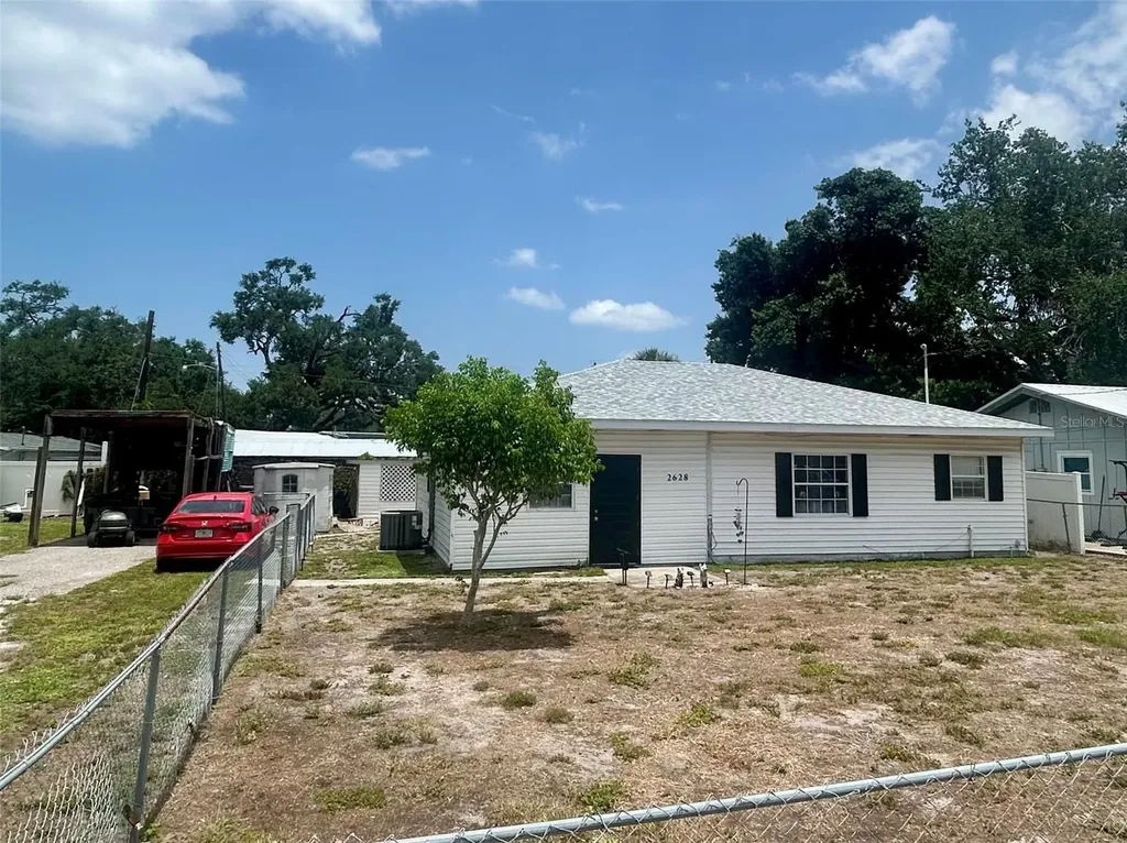 2628 45th Avenue W Bradenton FL 34207
