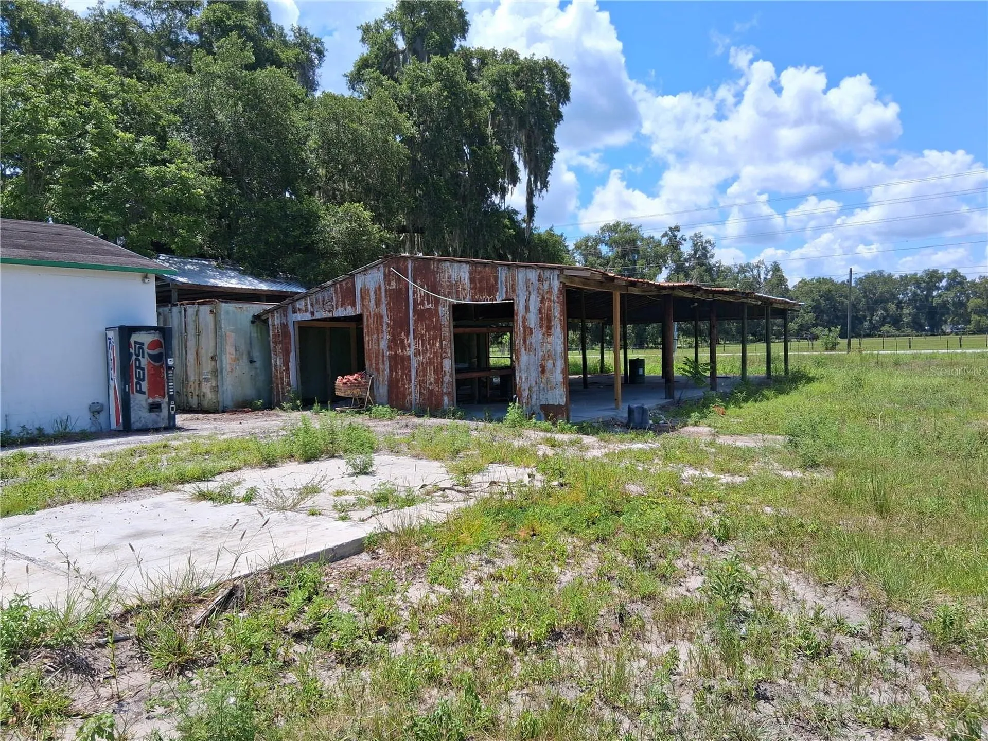 11470 Cr 727 Webster FL 33597