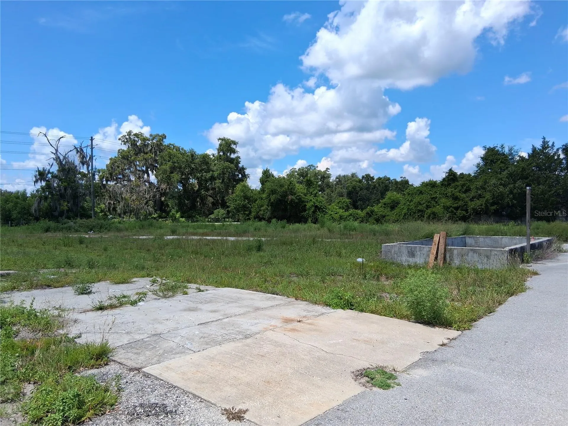 11470 Cr 727 Webster FL 33597