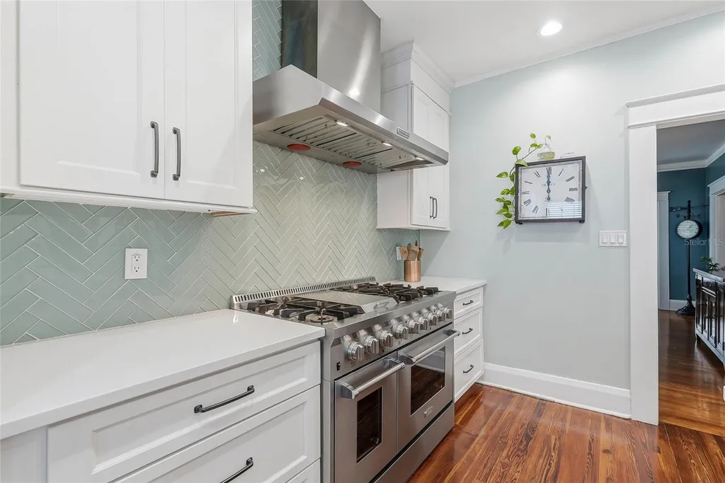 1706 W Jetton Avenue Tampa FL 33606