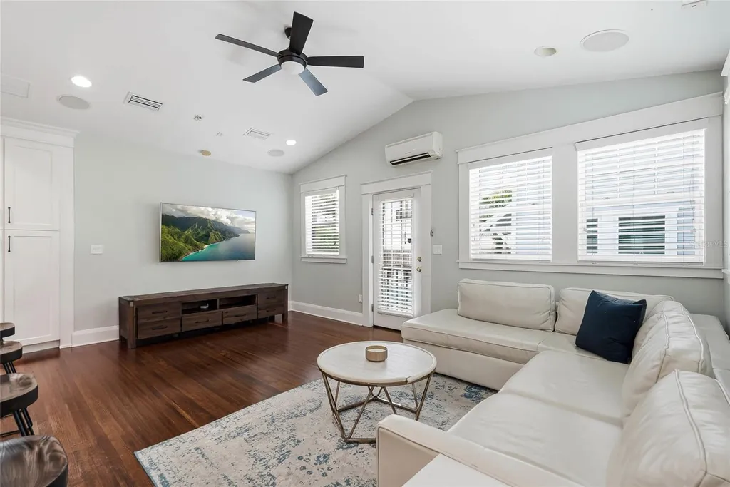 1706 W Jetton Avenue Tampa FL 33606