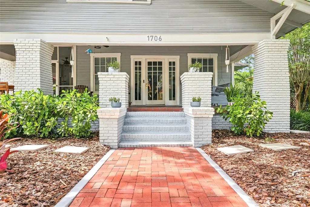 1706 W Jetton Avenue Tampa FL 33606