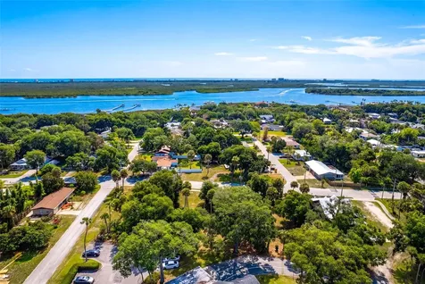 Magnolia New Smyrna Beach FL 32168