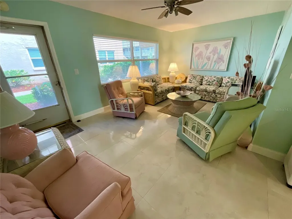 10034 64th Avenue N St Petersburg FL 33708