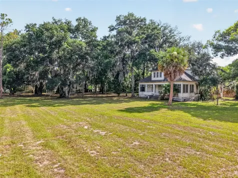 316 N Highland Street Mount Dora FL 32757