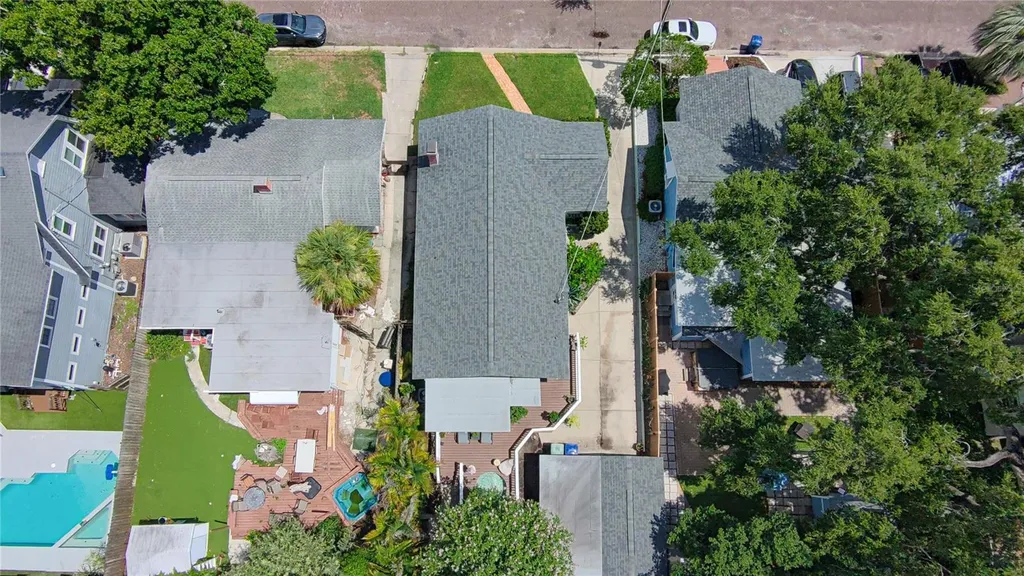 2810 W Angeles Street Tampa FL 33629