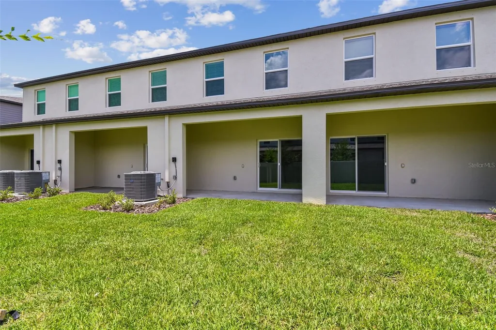 2665 Buttercup Lucine Lane Ruskin FL 33570