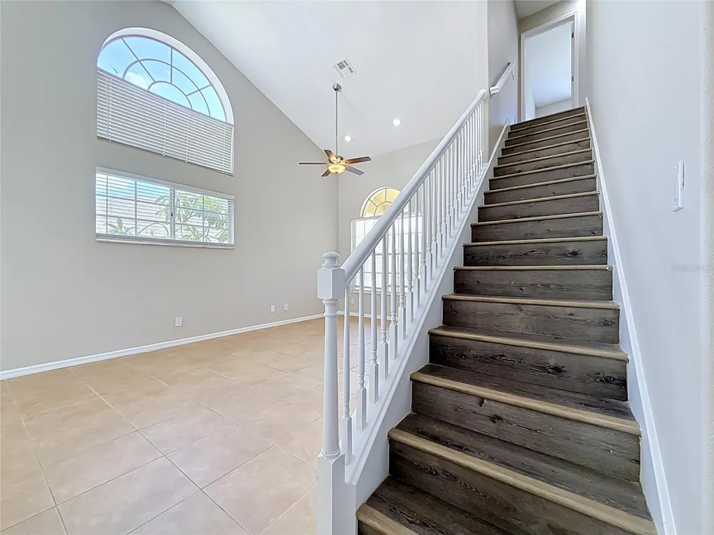 437 Briland Street Tarpon Springs FL 34689