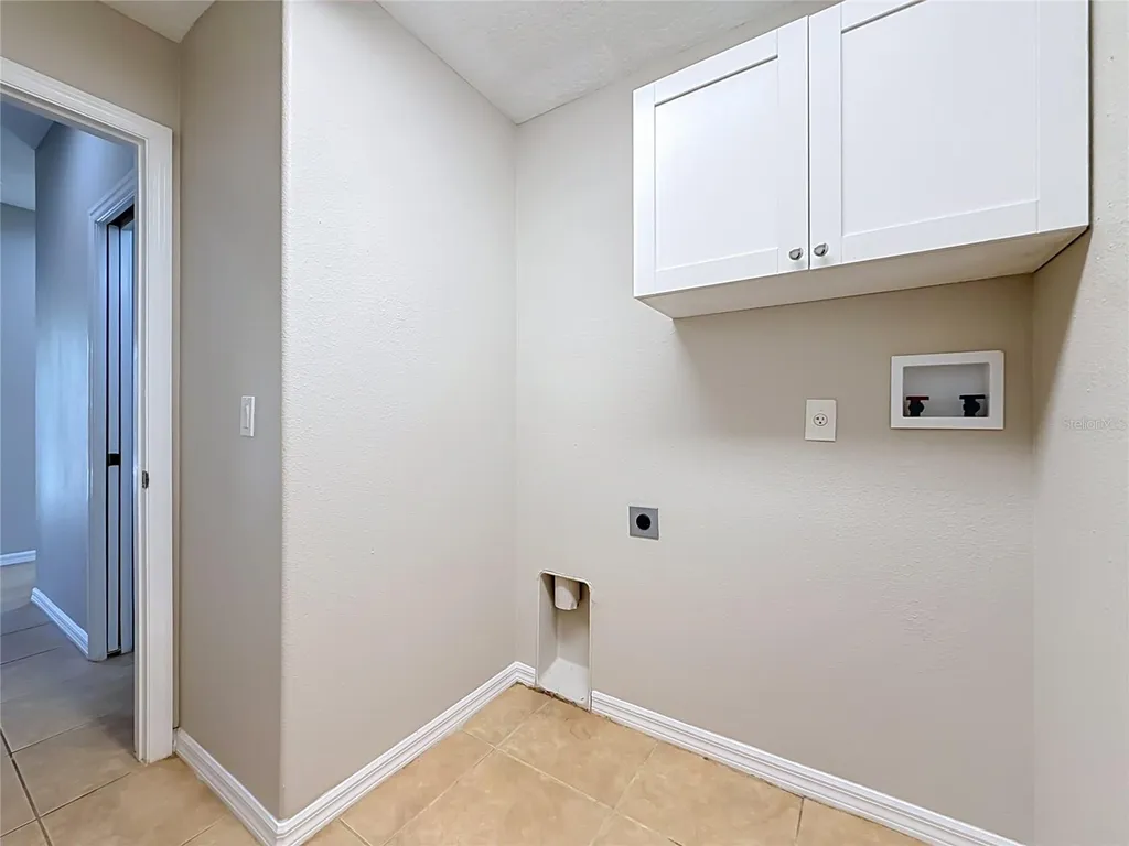 437 Briland Street Tarpon Springs FL 34689