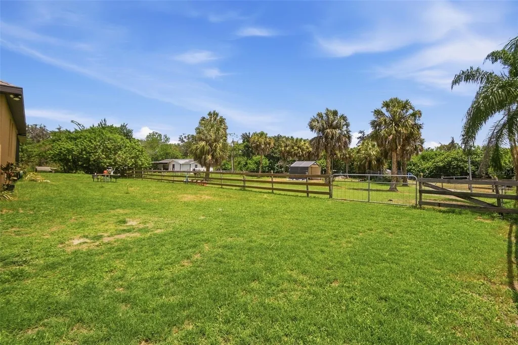 6416 18th Avenue E Bradenton FL 34208