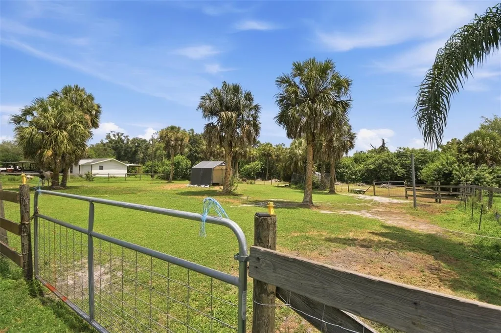 6416 18th Avenue E Bradenton FL 34208