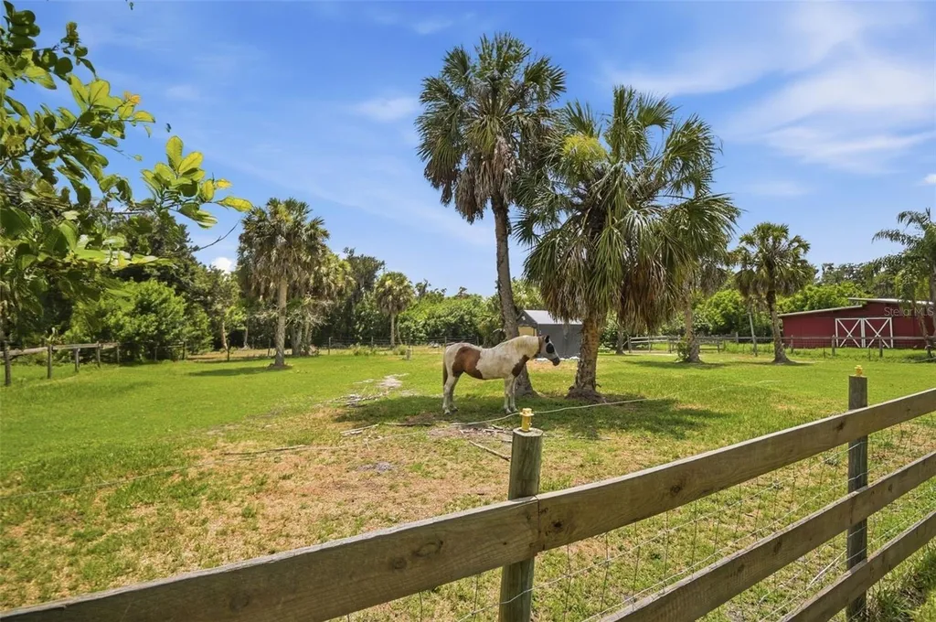 6416 18th Avenue E Bradenton FL 34208