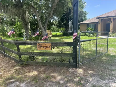 6416 18th Avenue E Bradenton FL 34208