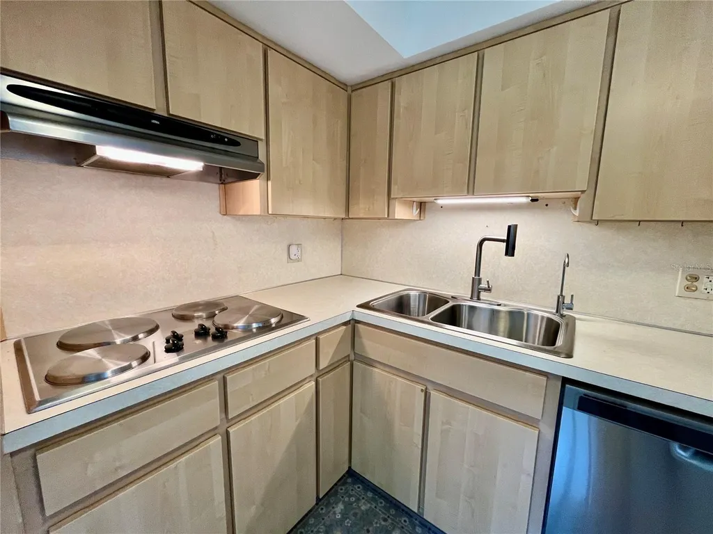2460 Persian Drive Clearwater FL 33763